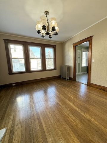 123 Glendower Rd 1, Boston, MA 02131