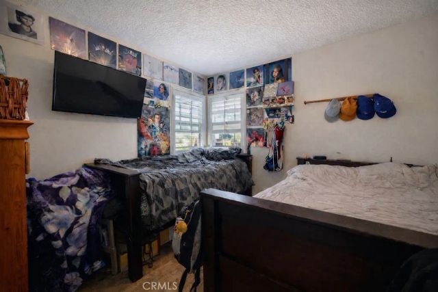 13360 Kelowna, Arleta, CA 91331