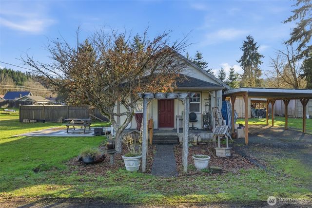 403 Queen Avenue, Pe Ell, WA 98572