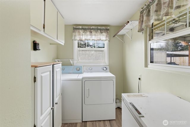 403 Queen Avenue, Pe Ell, WA 98572