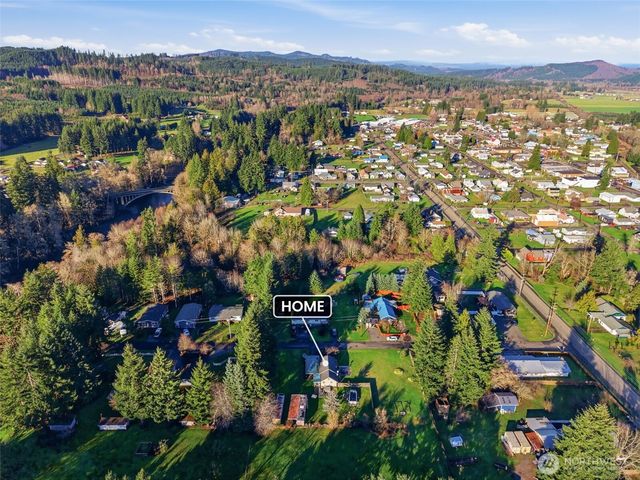 403 Queen Avenue, Pe Ell, WA 98572