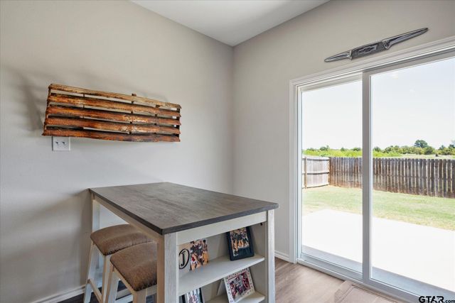 973 Martin St, Chandler, TX 75758