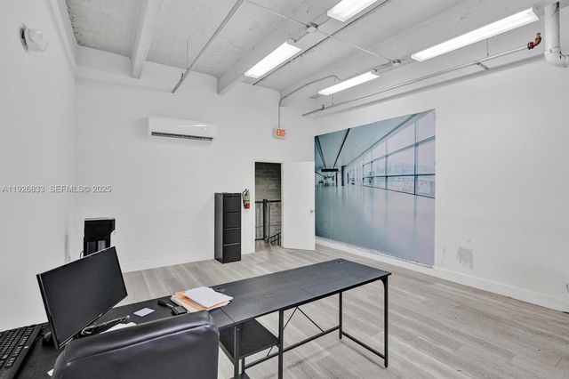 2365 NW 70th Ave C24, Miami, FL 33122