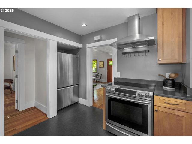 3035 Ne 47TH Ave, Portland, OR 97213
