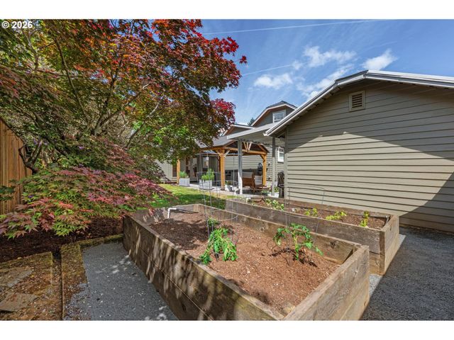 3035 Ne 47TH Ave, Portland, OR 97213