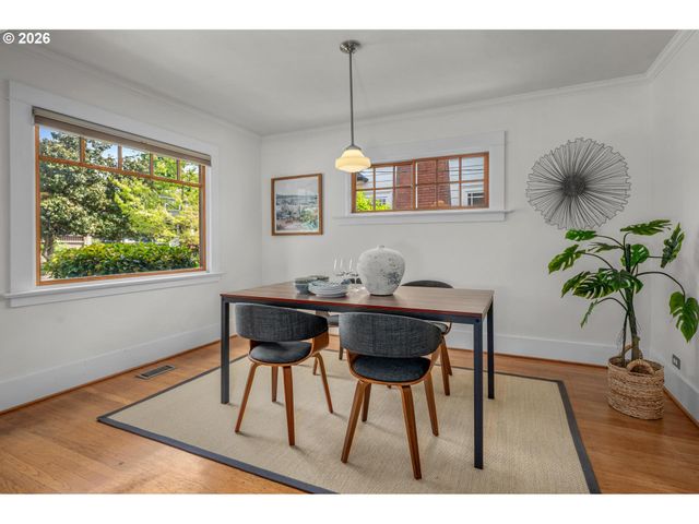 3035 Ne 47TH Ave, Portland, OR 97213