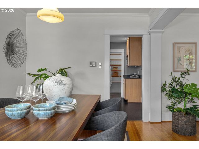 3035 Ne 47TH Ave, Portland, OR 97213