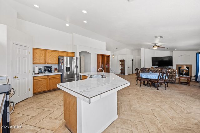 9934 E TWIN SPURS Lane, Florence, AZ 85132