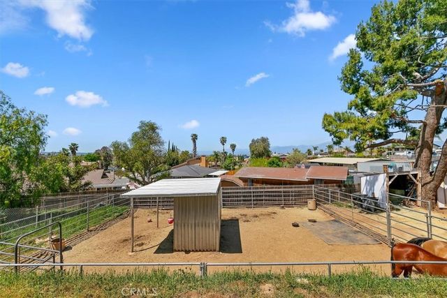 2386 Hialeah Circle, Norco, CA 92860