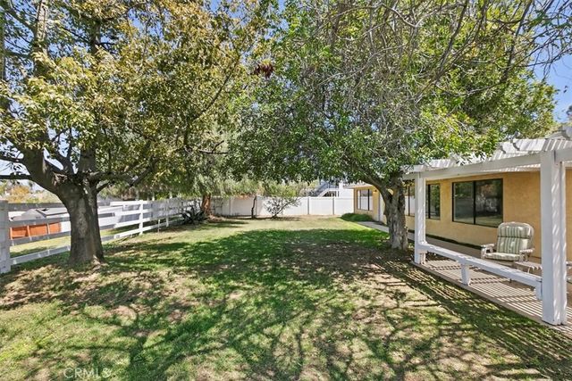 2386 Hialeah Circle, Norco, CA 92860
