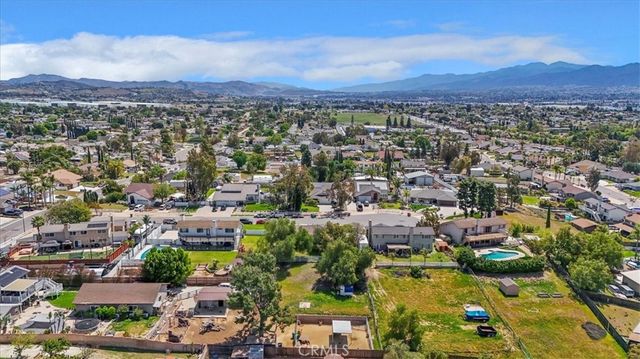 2386 Hialeah Circle, Norco, CA 92860