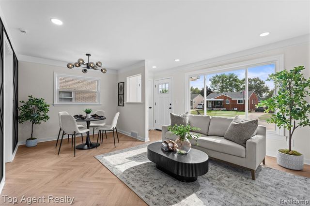 15110 Drake Street, Southgate, MI 48195
