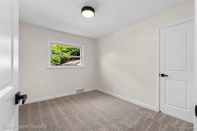15110 Drake Street, Southgate, MI 48195