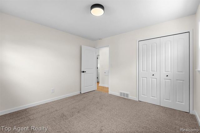 15110 Drake Street, Southgate, MI 48195