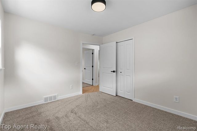 15110 Drake Street, Southgate, MI 48195