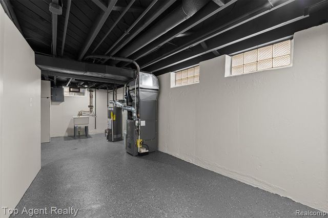 15110 Drake Street, Southgate, MI 48195
