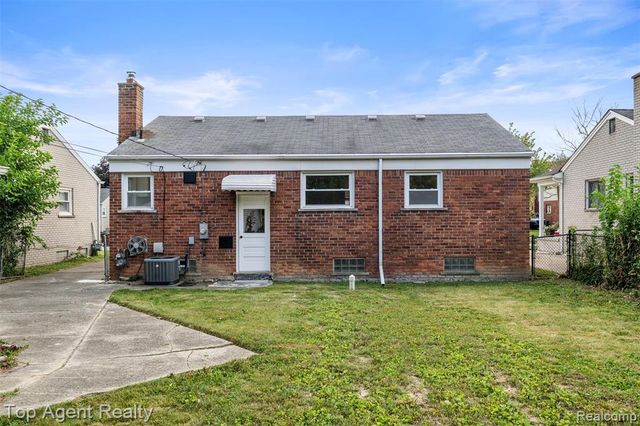15110 Drake Street, Southgate, MI 48195