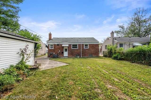 15110 Drake Street, Southgate, MI 48195