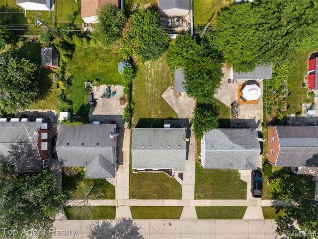 15110 Drake Street, Southgate, MI 48195