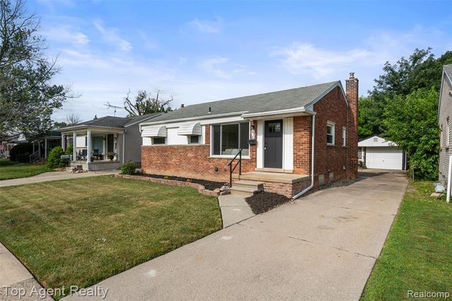 15110 Drake Street, Southgate, MI 48195