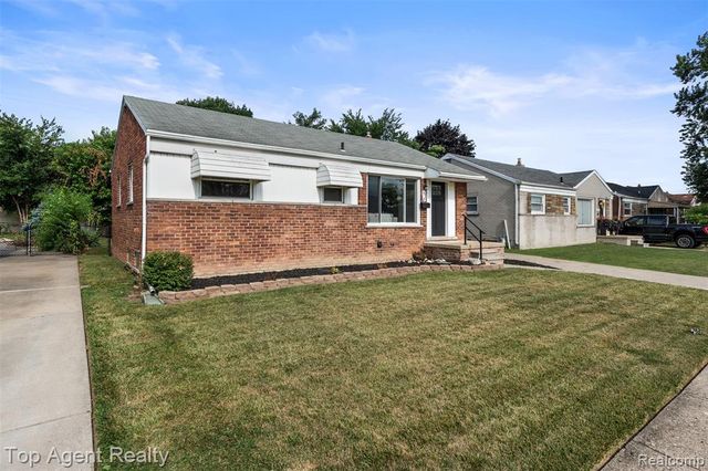 15110 Drake Street, Southgate, MI 48195