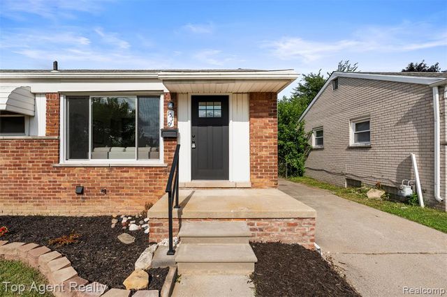 15110 Drake Street, Southgate, MI 48195