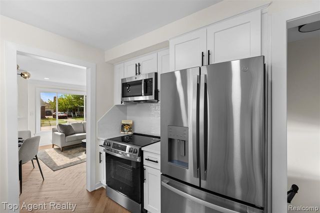 15110 Drake Street, Southgate, MI 48195