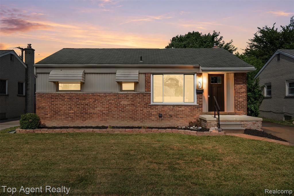 15110 Drake Street, Southgate, MI 48195