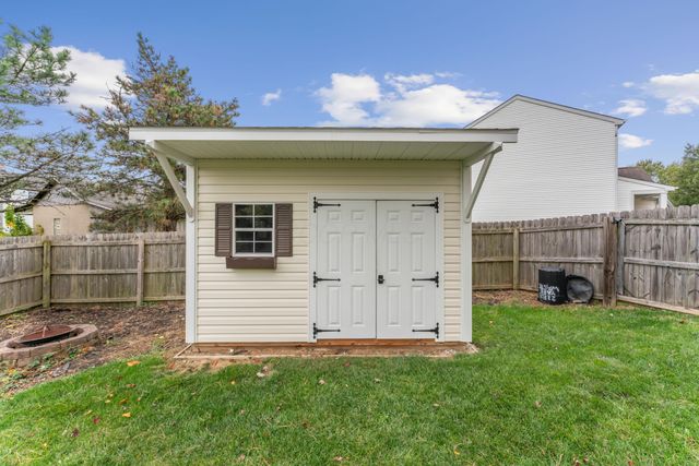 2188 Dry Ridge Court, Grove City, OH 43123