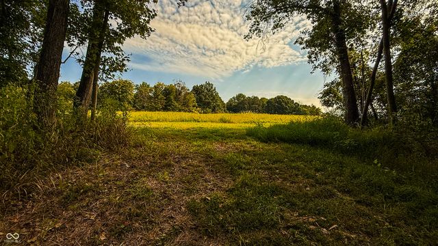 3 E Scotland Road, Bloomfield, IN 47424