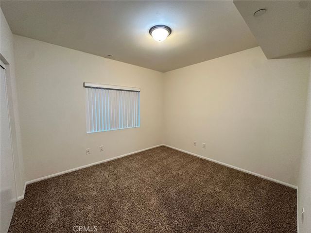 7551 Jordan 304, Canoga Park, CA 91303