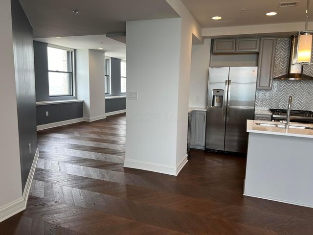 50 W Broad Street, 3502 3502, Columbus, OH 43215