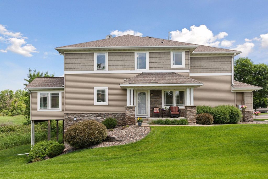 4985 Archer Lane N, Plymouth, MN 55446