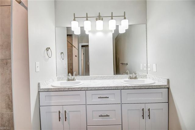 1330 Damyien ARCH, Chesapeake, VA 23320