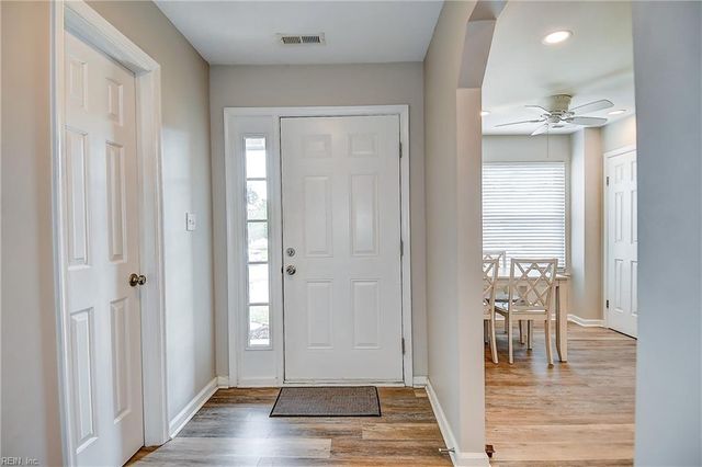 1330 Damyien ARCH, Chesapeake, VA 23320
