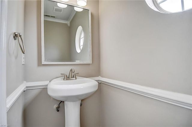 1330 Damyien ARCH, Chesapeake, VA 23320