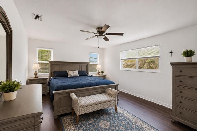 2674 SE Tiffany Avenue, Port Saint Lucie, FL 34952