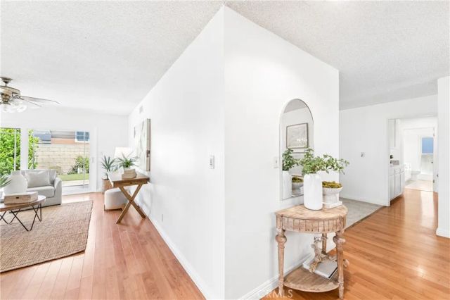 16372 Redlands, Huntington Beach, CA 92647