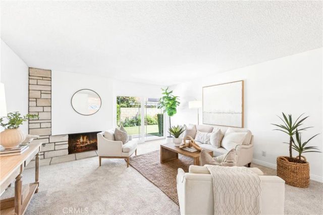 16372 Redlands, Huntington Beach, CA 92647