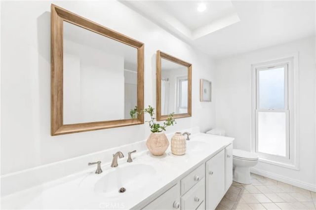16372 Redlands, Huntington Beach, CA 92647