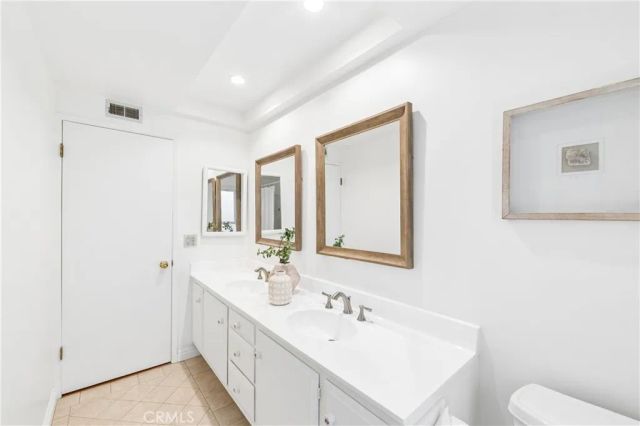 16372 Redlands, Huntington Beach, CA 92647