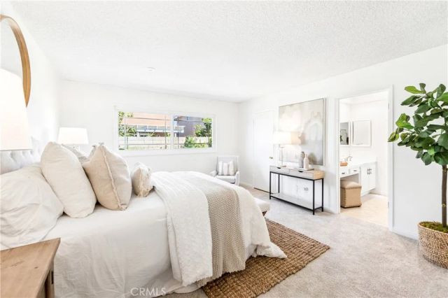 16372 Redlands, Huntington Beach, CA 92647