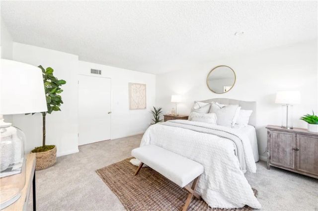 16372 Redlands, Huntington Beach, CA 92647