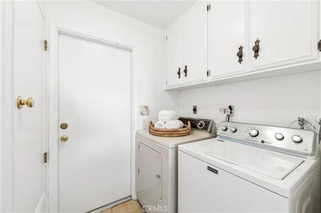 16372 Redlands, Huntington Beach, CA 92647