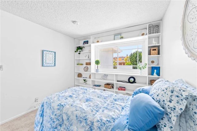 16372 Redlands, Huntington Beach, CA 92647