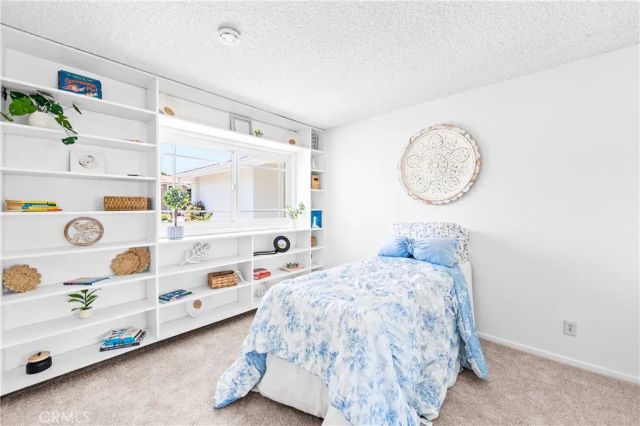 16372 Redlands, Huntington Beach, CA 92647