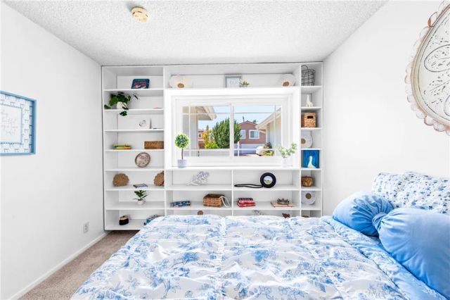 16372 Redlands, Huntington Beach, CA 92647