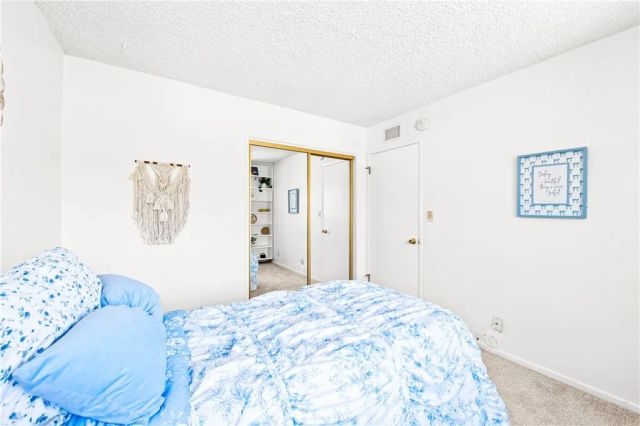 16372 Redlands, Huntington Beach, CA 92647