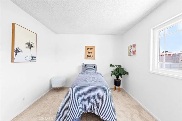 16372 Redlands, Huntington Beach, CA 92647