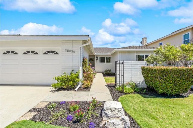 16372 Redlands, Huntington Beach, CA 92647